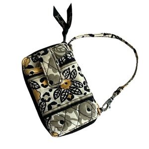 Vera Bradley Carry It All Wristlet Go Wild Print